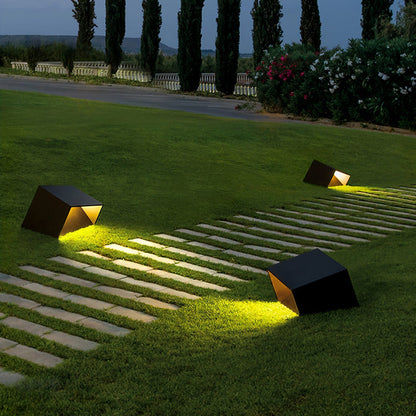 Cube Solar Garden Lamp